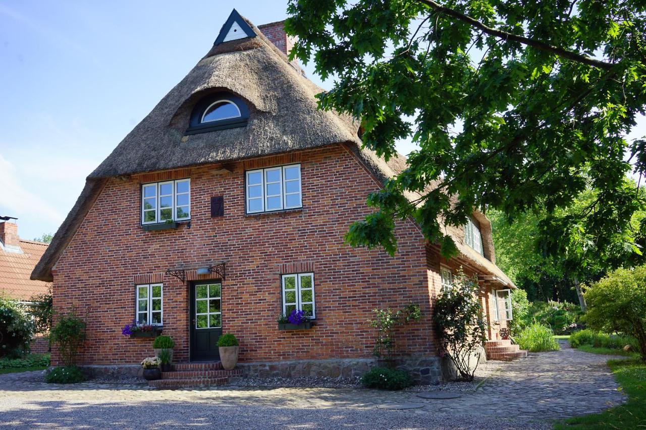 "Haus Auf Dem Berg" Apartment Westensee Exterior photo
