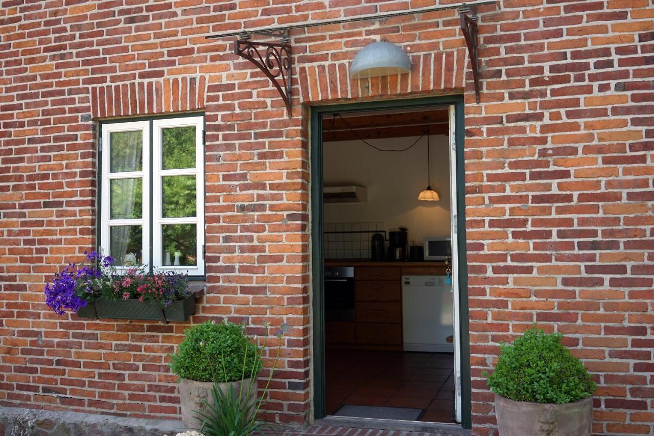 "Haus Auf Dem Berg" Apartment Westensee Exterior photo
